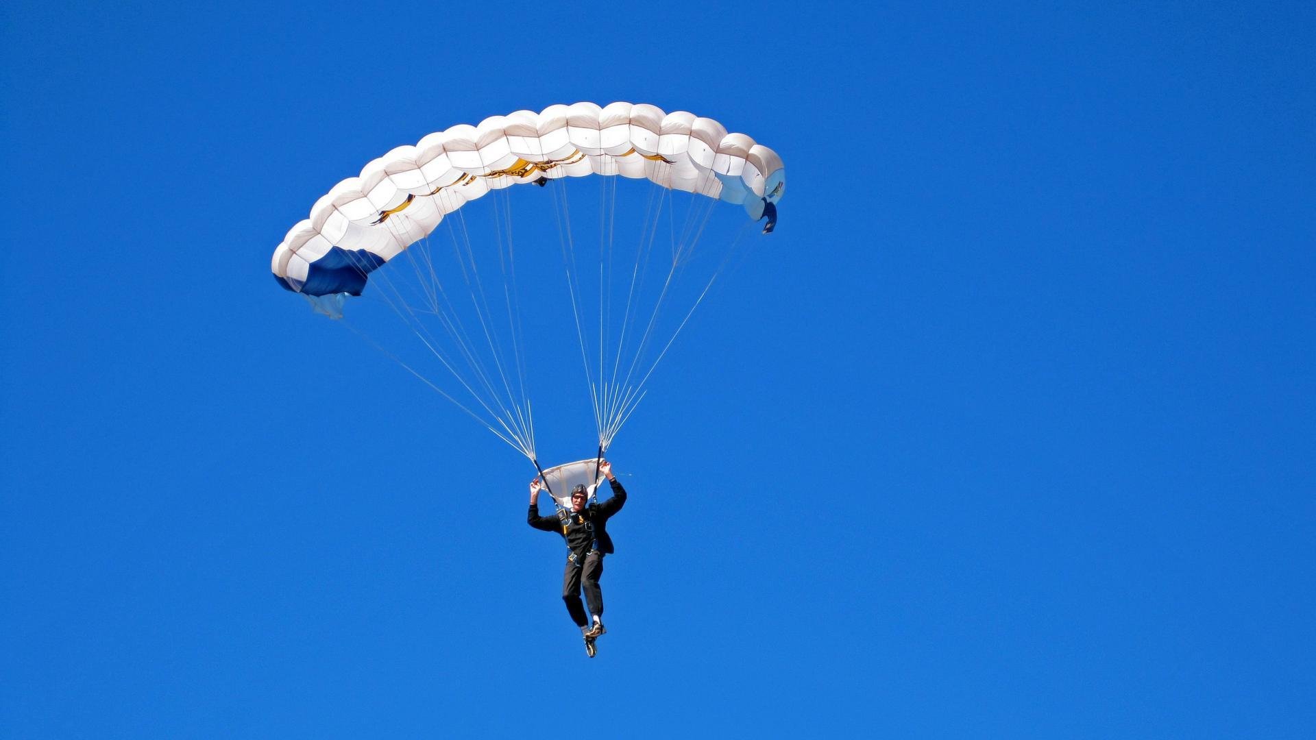 C罗回应梅西“世界杯终极成就”——伟大不由此定义，真正的传奇在于超越