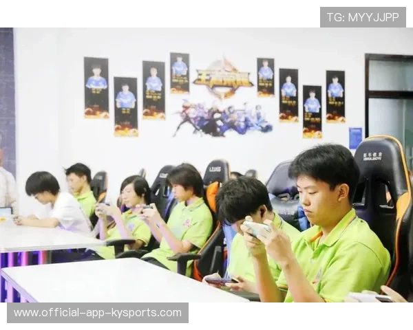 电竞赛事是否应采用多语种同步解说机制,电竞赛会场外